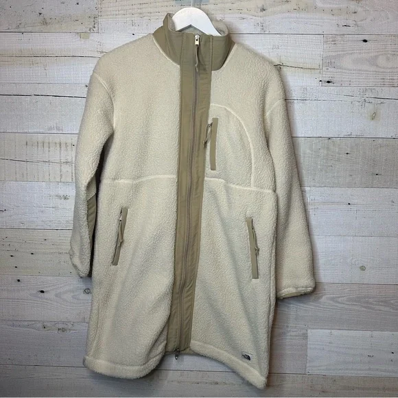 The North Face Women's Cragmont Fleece Coat - Picture 7 of 12